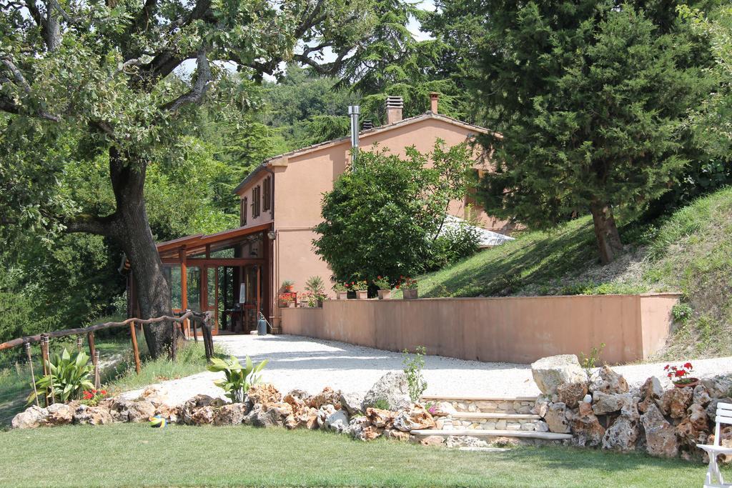 Agriturismo Gioie Di Campagna Fabriano Exterior foto